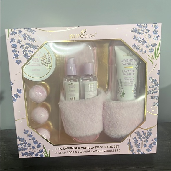 Pink Hand & Foot Care Set Bath & Body - Picture 1 of 3